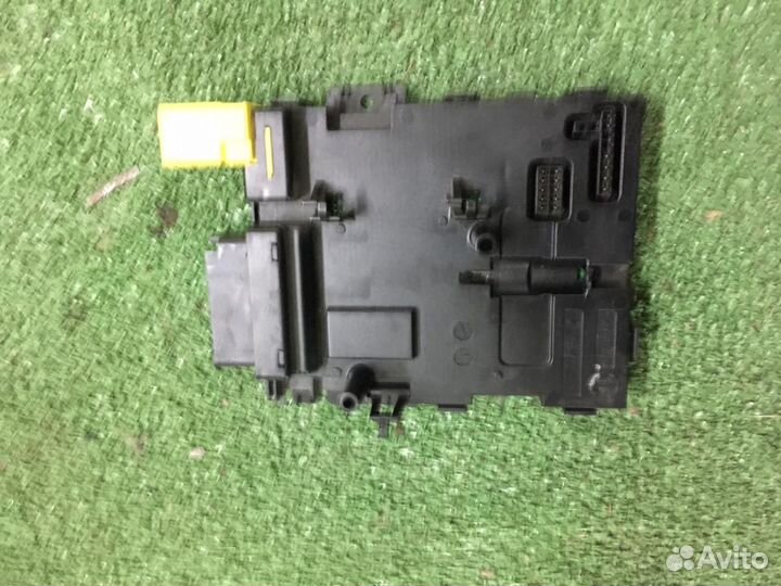 Блок подрулевой Volkswagen Passat B6