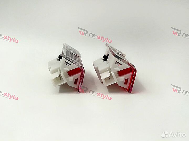 Проекция логотипа Mercedes-Benz AMG