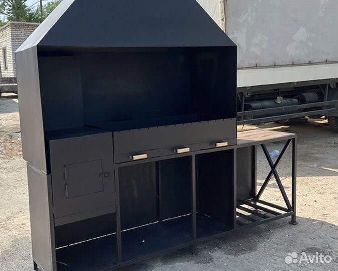 Мангал «Джекпот Плюс« со столиком-дровницей