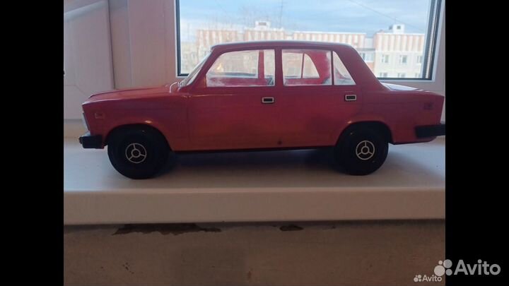 Модель автомобиля Ваз 2107 1/10