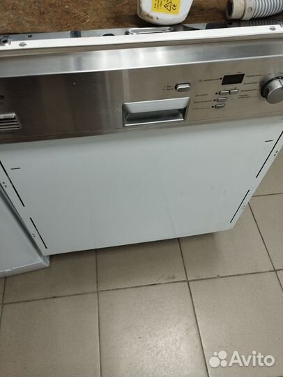 Посудомоечная машина Miele