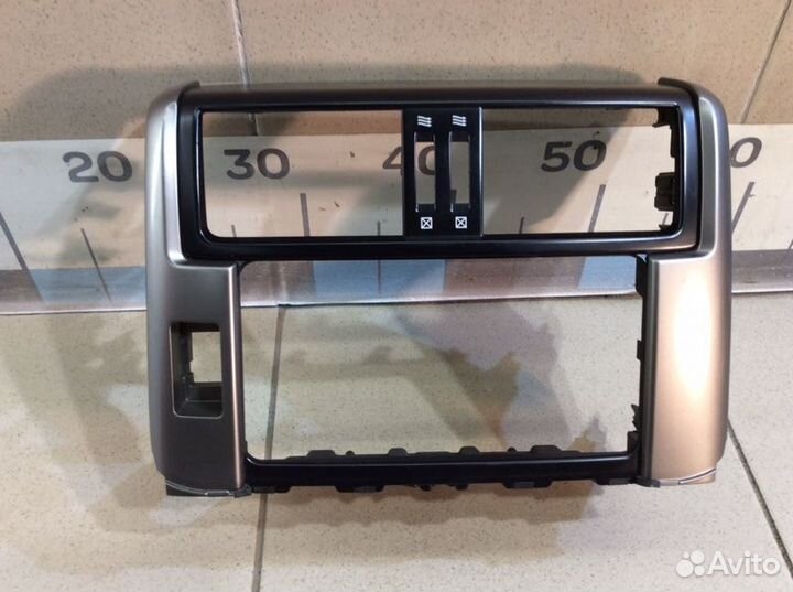 Накладка декоративная Toyota Land Cruiser Prado