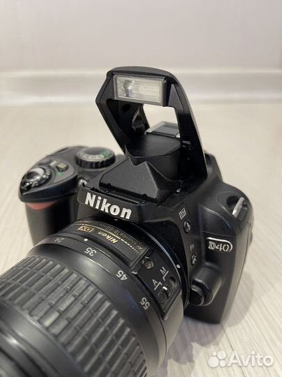 Зеркальный фотоаппарат Nikon D40