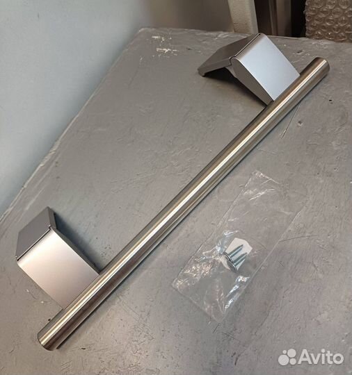 Ручка двери холодильника liebherr 7436666