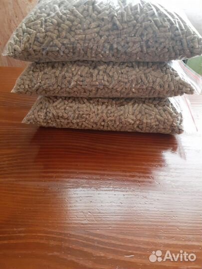 Корм для грызунов и кроликов гранулированный