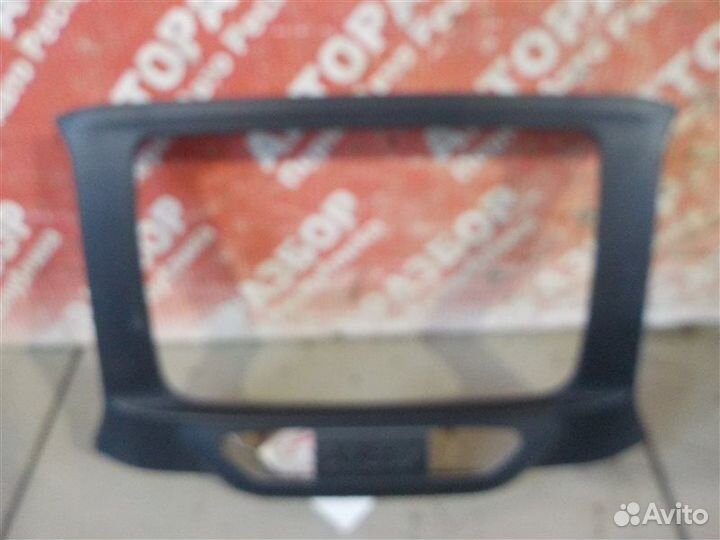 Рамка магнитолы LADA X-Ray 21129 2016