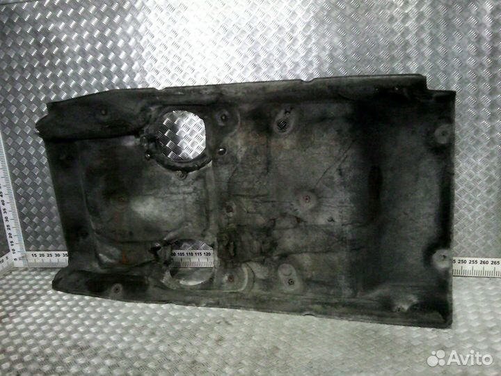 Шумоизоляция моторного отсека MAN 81613700324