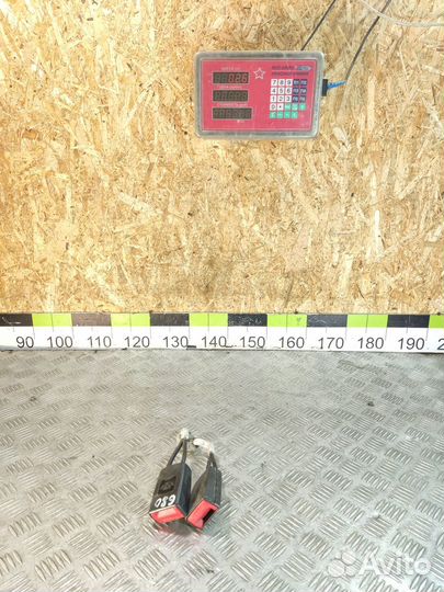 Ответная часть ремня безопасности Skoda Fabia 2007