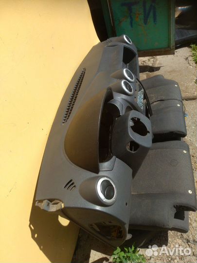 Торпедо Рено Логан 2008г.в