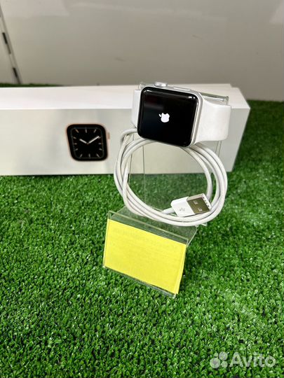 Умные часы Apple Watch Series 3 (38mm) иш