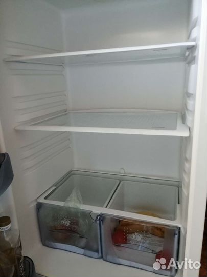 Холодильник бу под ремонт или на запчасти