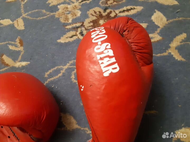Боксерские перчатки
