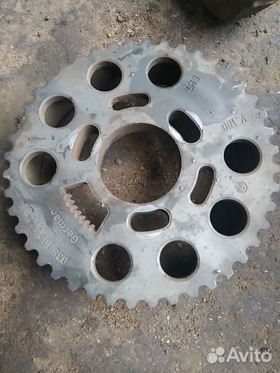 Кронштейн крепления генератора Audi A6 C6 2.0 TDI