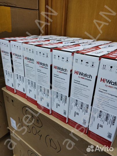 4-х канальный IP-регистратор HiWatch DS-N304P(D)