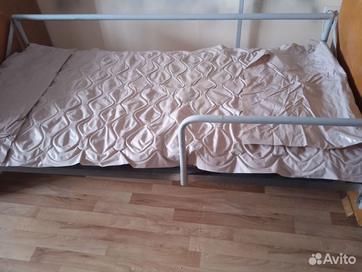 Кровать для лежачих больных бу