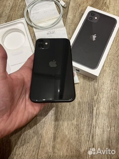 iPhone 11, 64 ГБ