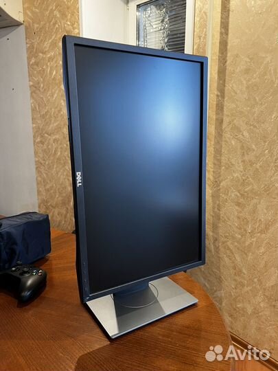 Монитор 22 дюйма Dell P2217 поворотный+ разъемы