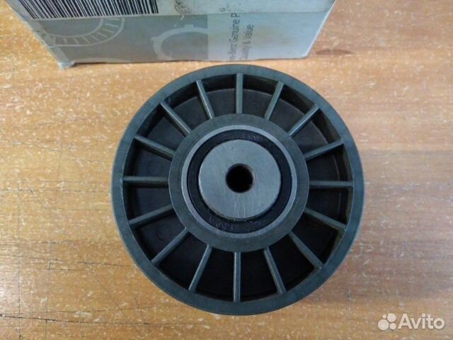 Ролик обводной поликлинового ремня Mercedes-Benz