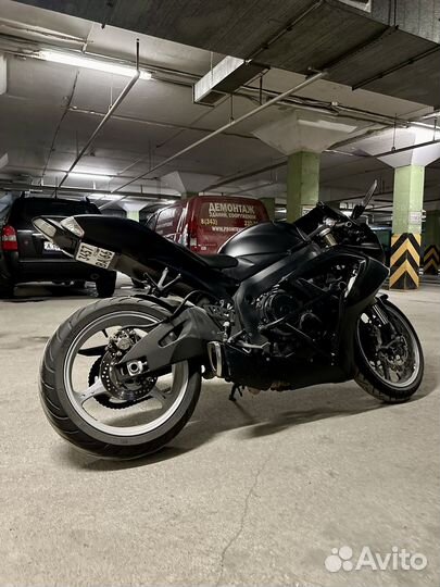 Suzuki GSX-R 750