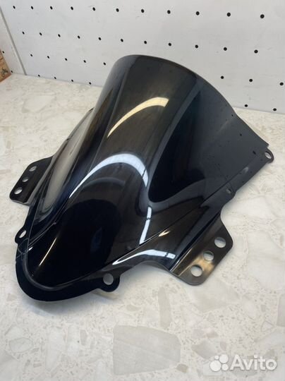 Ветровое стекло Suzuki GSX-R1000 05-6 черное