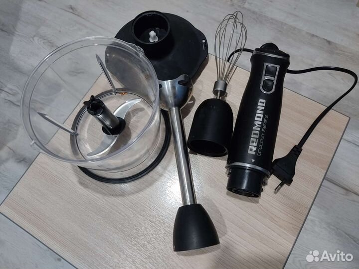 Пароварка philips hd 9110/70, блендер Redmond