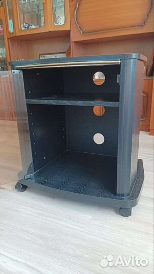 Тумба под телевизор