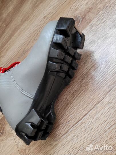 Лыжные ботинки р.29