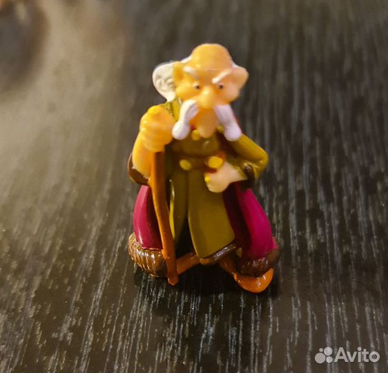 Игрушки из киндера