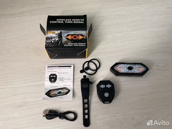 Фонарь на велосипед (поворотник)