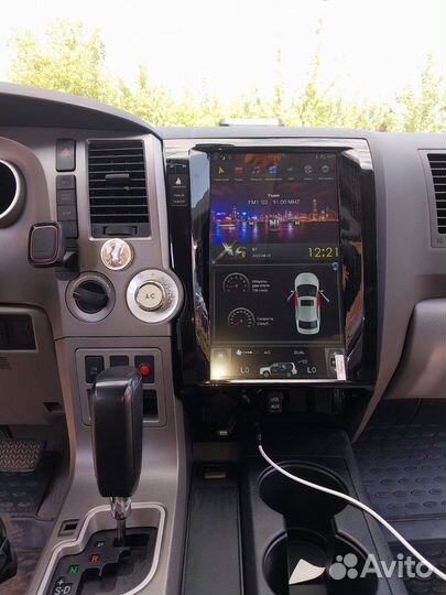 Тесла Toyota Tundra