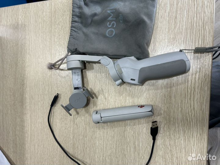 Стабилизатор для телефона dji osmo 4