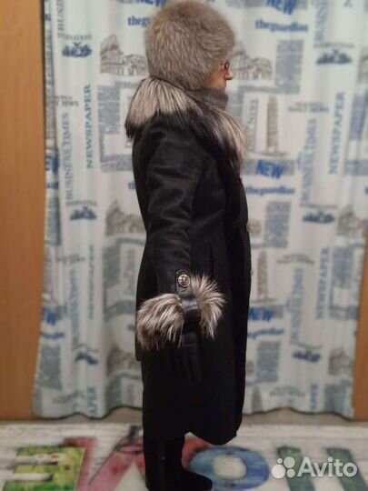 Шапка и дубленка