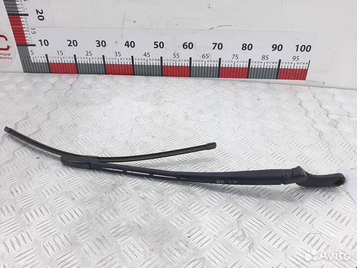 Щеткодержатель (поводок стеклоочистителя, дворник)