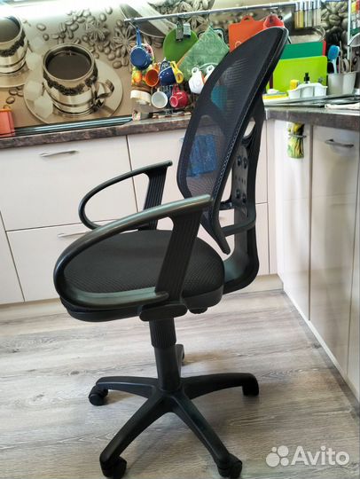Компьютерное кресло бу