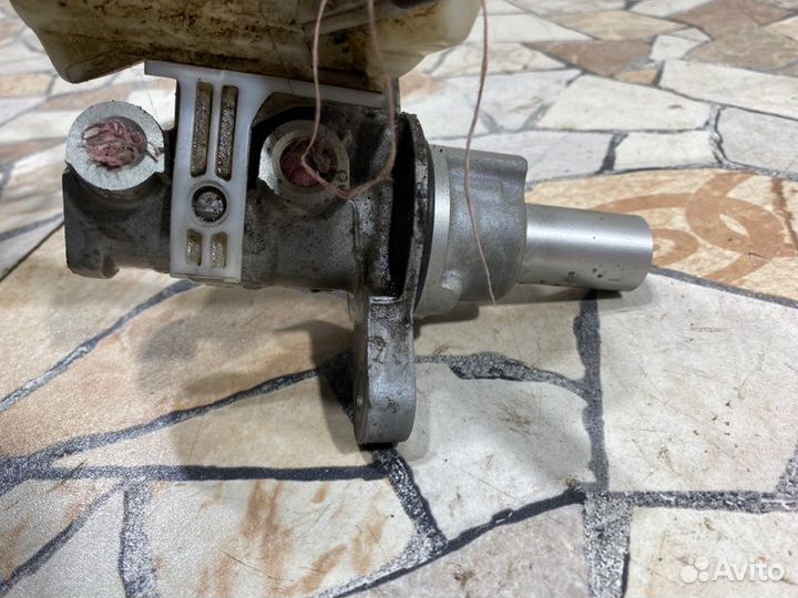 Главный тормозной цилиндр Citroen C4 хэтчбэк