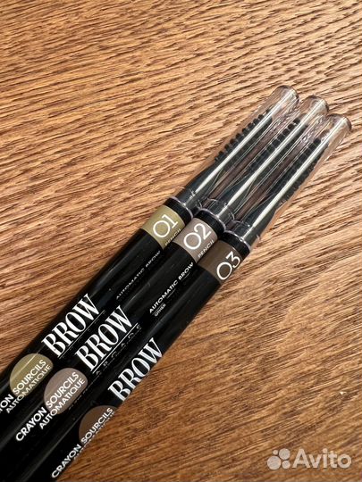 Карандаши и маркер для бровей Vivienne Sabo