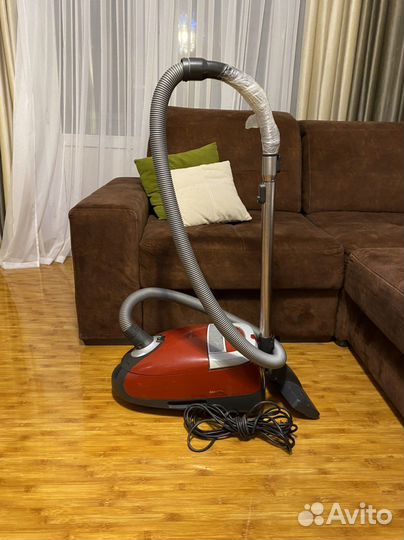 Пылесос Miele отправка за наш счет