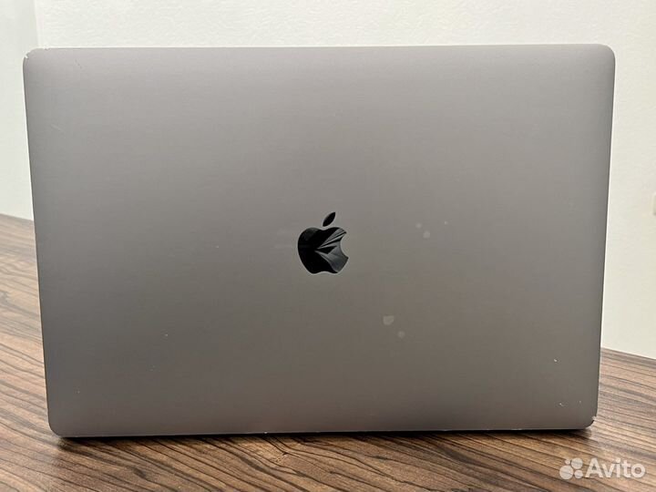 Apple MacBook Pro 15 2019 i9 / 32 / 512gb