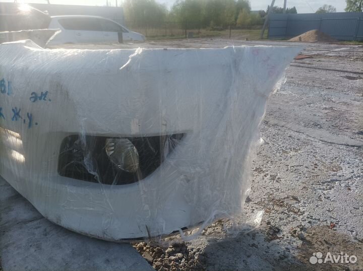 Бампер на toyota ipsum