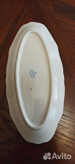 Овальная тарелка