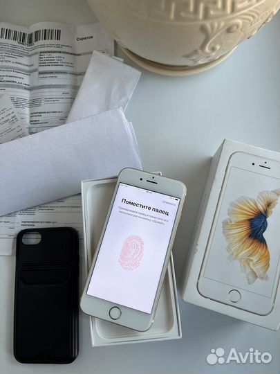 iPhone 6S, 32 ГБ