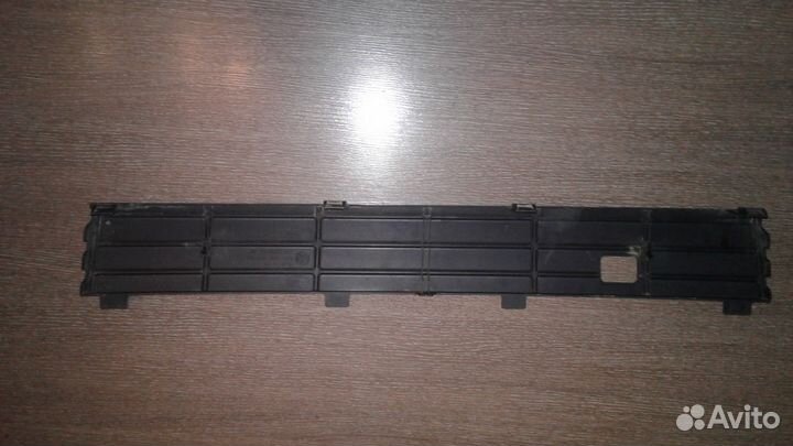 Накладка на передний бампер Polo Sedan