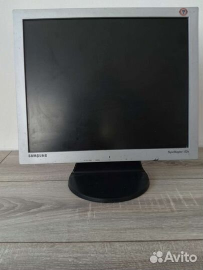 Монитор Samsung