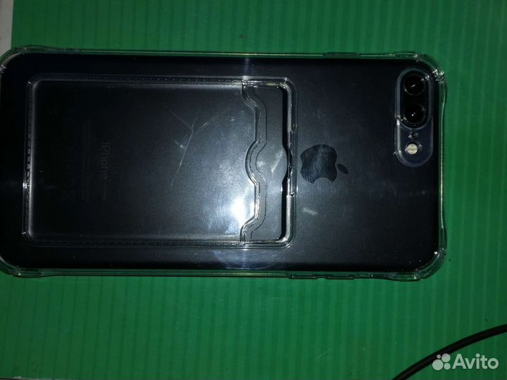 Телефон iPhone 7 plus