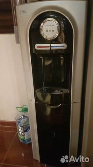 Кулер для воды напольный компрессорный