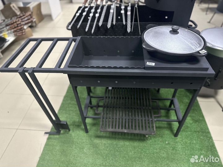 Мангал коптильня дровница