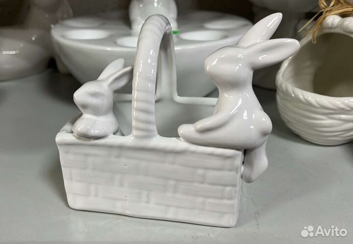 Статуэтки фарфоровые, конфетницы зайка