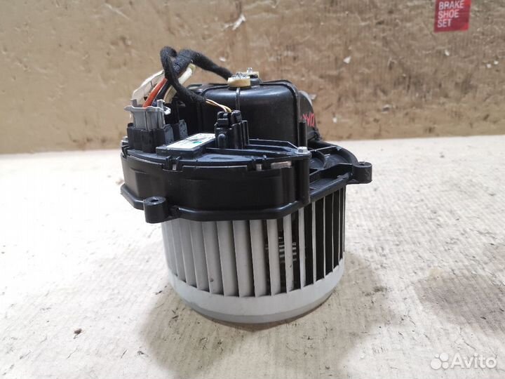 Моторчик печки Citroen C4 VF7uarf