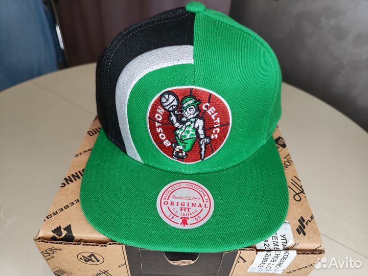 Оригинальная бейсболка New Era Mitchell&Ness