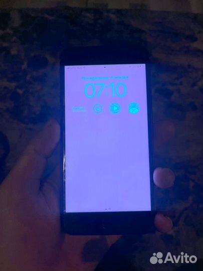 iPhone 8 Plus, 64 ГБ